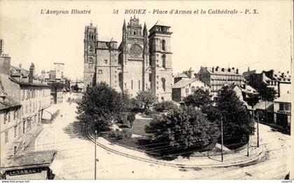 Rodez CPA Place d'armes et cathedrale