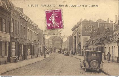 CPA Roubaix Rue de l'Epaule et le Colisée voitures très anciennes