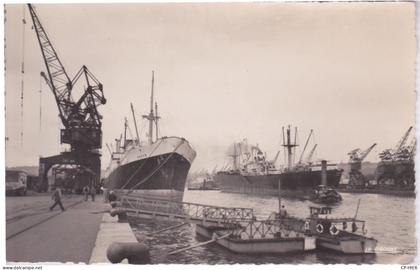 76 - SEINE MARITIME - ROUEN - LE PORT - THE HARBOUR - BATEAU DE TRANSPORT  PETITE VEDETTE