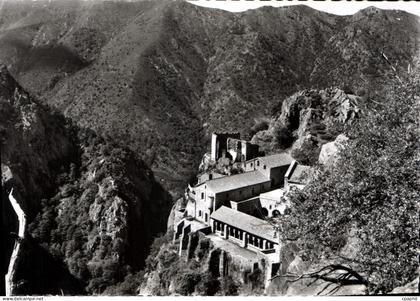 CPM Le Roussillon Abbaye de Saint Martin du Canigou vue Generale