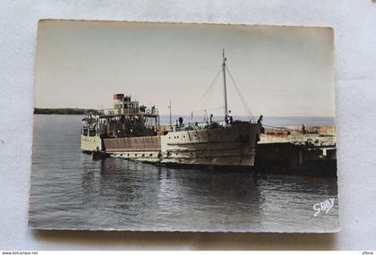 AB52, Cpm, Royan, le bac faisant le service Royan - Le Verdon, Charente Maritime 17