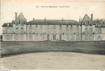 92 - Rueil Malmaison - Le Chateau - CPA - Voir Scans Recto-Verso