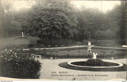 CPA Rueil Petite Malmaison Jardins a la Francaise