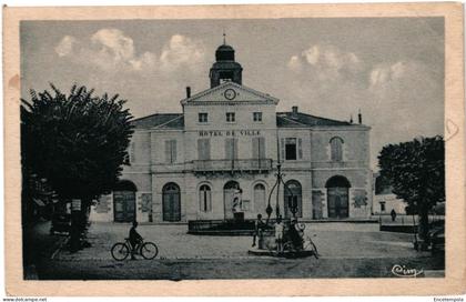 CPA  Carte Postale  France Ruffec  Hôtel de Ville 1945 VM105494