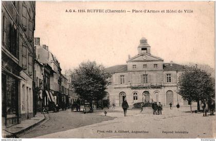 CPA  Carte Postale France  Ruffec Place d'Armes et Hôtel de Ville  VM104734