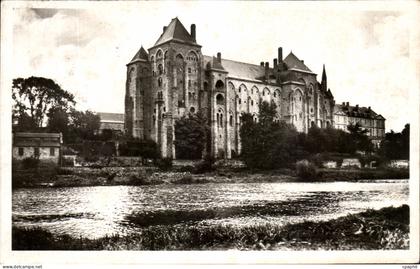 CPA Sable Sur Sarthe L'abbaye De Solesmes