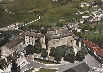 CPSM St-Alban-sur-Limagnole vue aérienne ancien château féodal