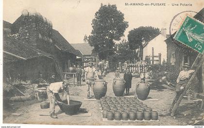 58 // SAINT AMAND EN PUISAYE    une poterie