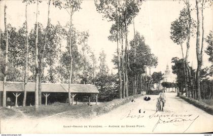 CPA Saint Amand Montrond Avenue Du Grand Pont
