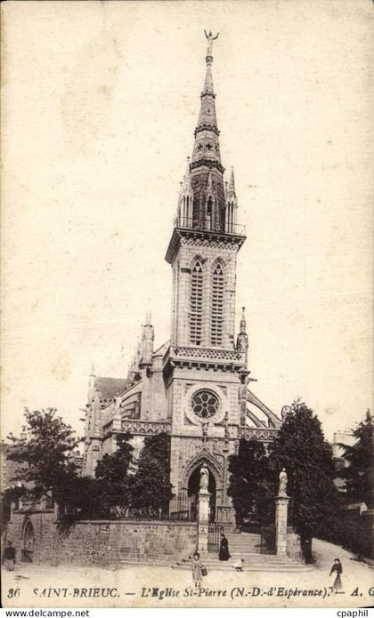 CPA Saint Brieuc L'Eglise St Pierre ND d'Esperance