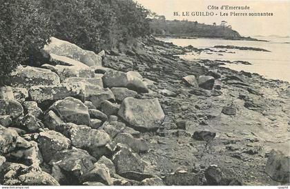 CPA Le Guildo Les Pierres sonnantes
