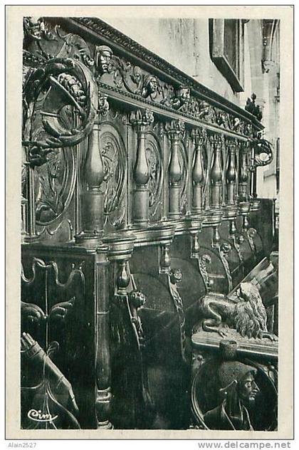 38 - SAINT-GEOIRE-en-VALDAINE - Stalles de l'Eglise (XVe siècle) (Coll. Giroud, Papeterie)