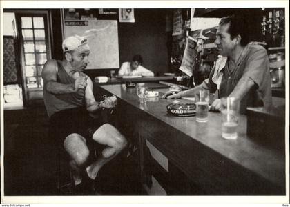 56 - SAINT-JEAN BREVELAY -  Guy Hersant en 1982 - café, bar