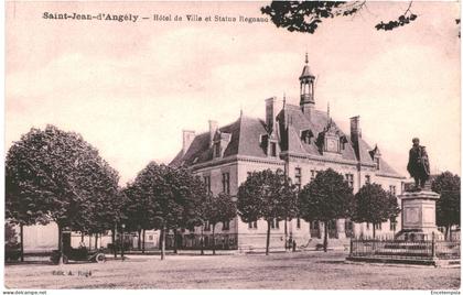 CPA Carte Postale  France Saint-Jean-d'Angély  Hôtel de Ville et Statue Regnaud   VM75236