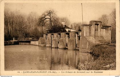 CPA Saint Jean d'Angely Les ecluses de Bernouet sur la Boutonne