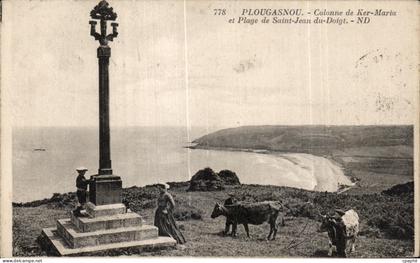 CPA Plougasnou Colonne de Ker Maria et Plage de Saint Jean du Doigt Vaches