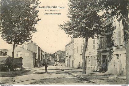 SAINT JULIEN L'ARS rue principale côté Chauvigny