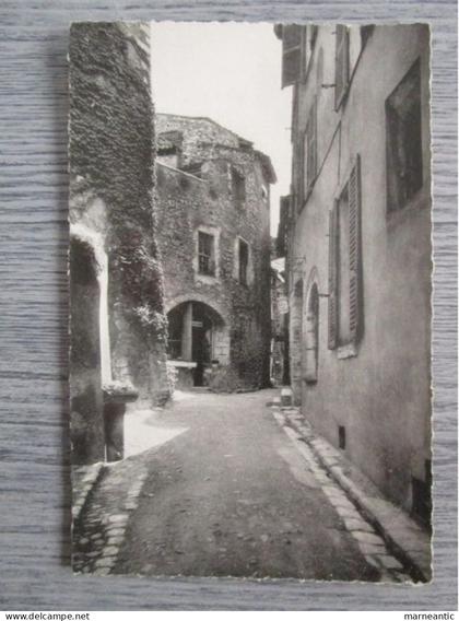 Cpa Saint Paul de Vence (06) vieille rue