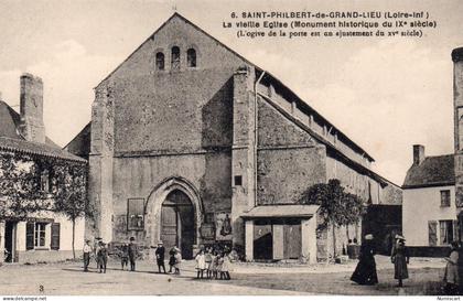 Saint-Philbert-de-Grand-Lieu animée Eglise