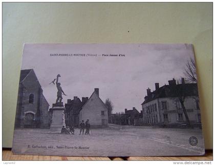 SAINT-PIERRE-LE-MOUTIER (NIEVRE) LA JUSTICE. LES GENDARMERIES. PLACE JEANNE D'ARC.