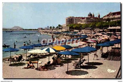 CPM La plage de Saint Raphael