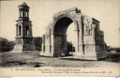 CPA Saint Remy De Provence Les antiques romaines Ruines de l'ancienne ville