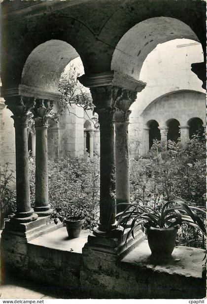 CPM Saint Remy de Provence L'ancien monastere St Paul de Mausole