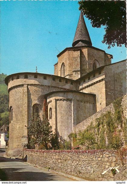 CPM Saint Savin (H P) L'Abside de l'Eglise Monument histirique (XIe et XIVe s)
