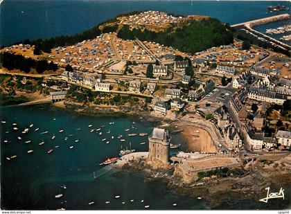 CPM Saint Servan La tour Solidor et le port