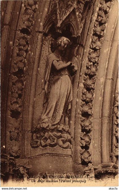 CPA SAINT-SULPICE-de-FAVIERES Un Ange Musicien - Portail Principal (1354922)