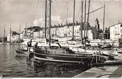 [-5%] FRANCE - Saint Tropez - Port - Côte des Maures - transport maritime - animé - Editions RELLA - Carte postale