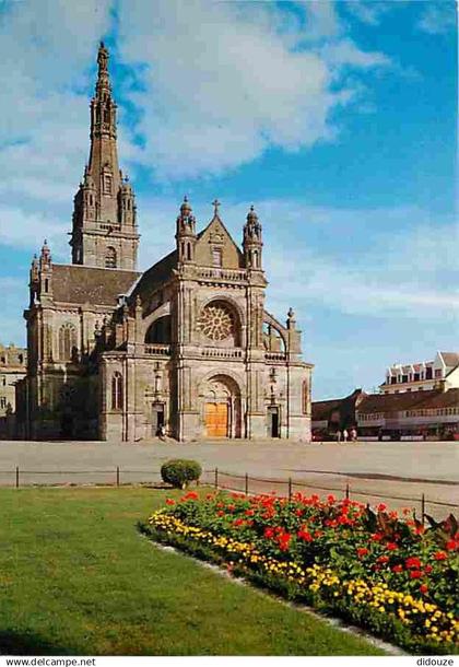 56 - Sainte Anne d'Auray - La Basilique - Fleurs - CPM - Voir Scans Recto-Verso