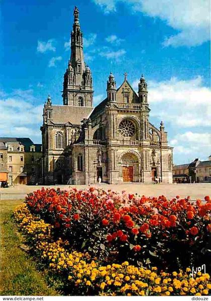 56 - Sainte Anne d'Auray - La Basilique - Fleurs - CPM - Voir Scans Recto-Verso
