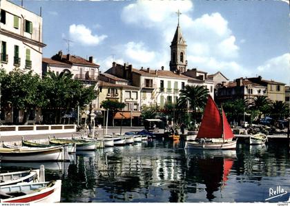 CPSM Sanary Sur Mer Un Coin Du Port