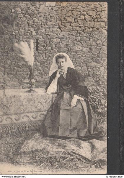 56 - SARZEAU - Jeune fille de Sarzeau