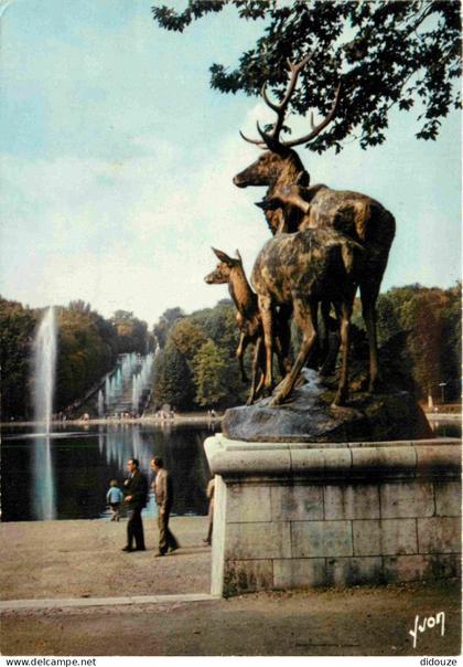 Carte Postale - 92 - Sceaux - Le Parc de Sceaux - Bassin de l'octogone - Groupe de cerfs et les grandes cascades - CPM -