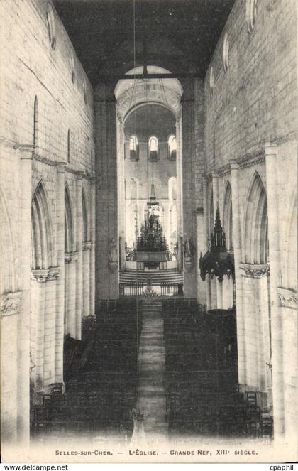 CPA Selles Sur Cher L'Eglise Grande Nef