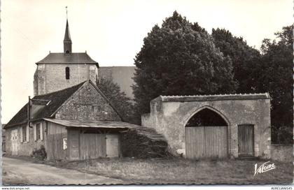 41 SELOMMES -- le presbytere -