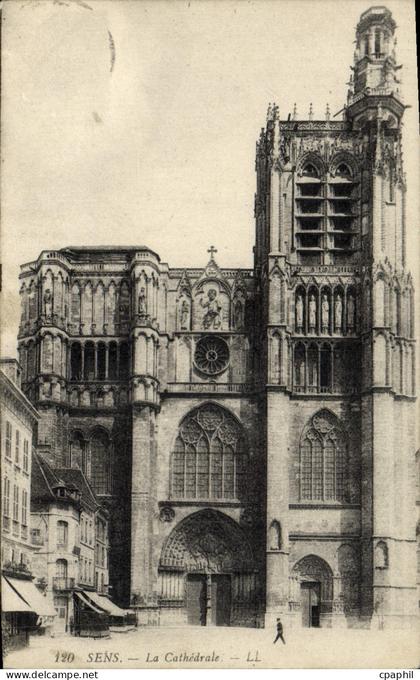 CPA Sens La Cathedrale