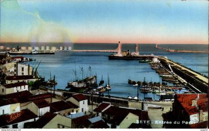 Sete - Cette - Entree du Port - CPA