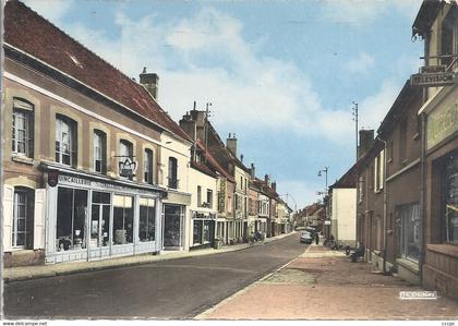 CPSM Sezanne Rue Paul Doumer et Notre-Dame