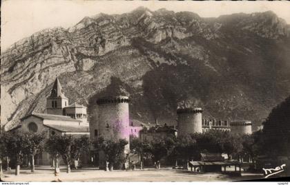 CPA Sisteron Les Tours et la Citadelle