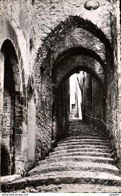 CPA Sisteron Rue Longue Andronne