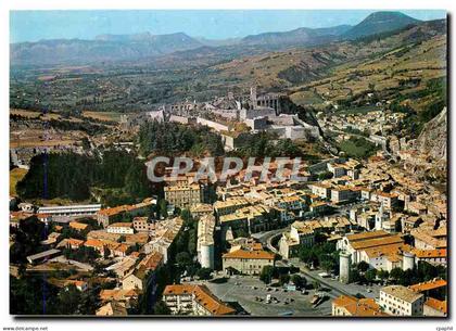CPM Sisteron Alpes de Haute Provence La ville dominee par la Citadelle