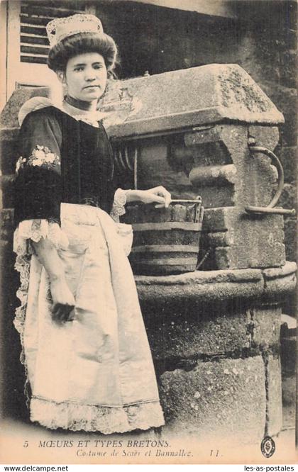 29 SIZUN COSTUME DE SIZUN ET BANNALEC