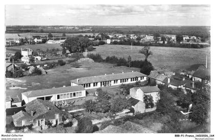 BBBP1-0083-86 - EN AVION AU-DESSUS DE SMARVES - Le Groupe Scolaire