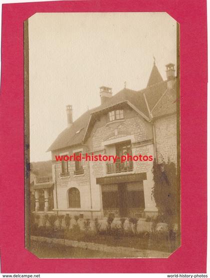 CPA  Photo - SOISSONS ou environs - Boulangerie à identifier