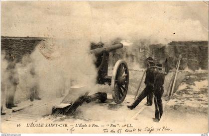 CPA L'Ecole St-CYR L'Ecole a Feu (617648)