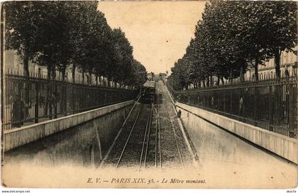 CPA PARIS 19e - Le Métro montant (301908)