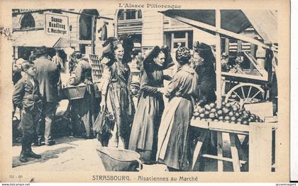 STRASBOURG   ALSACIENNES AU MARCHE             2 SCANS